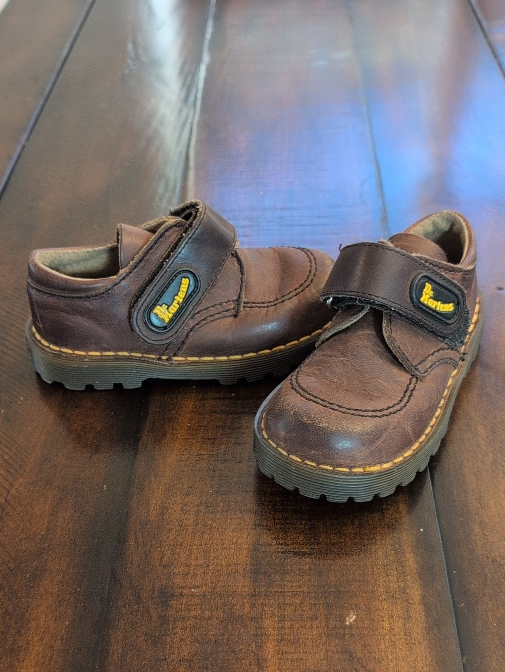 Dr. Martens Toddler Brown Leather Hook-and-Loop Dress Shoes